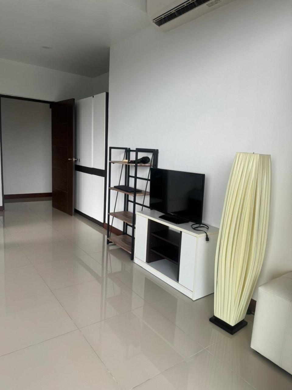 2 Bdr Sea View Chic Condo Karon المظهر الخارجي الصورة